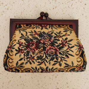 Vintage Floral Tapestry Kiss-Lock Coin Purse | Lucite Frame